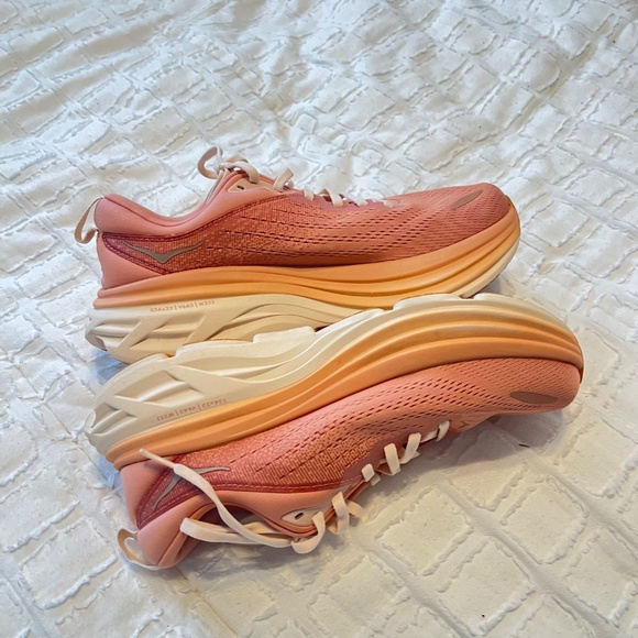 Women’s Hoka Bondi 8 - Picture 3 of 4